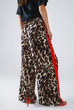 Demure Leopard Pant