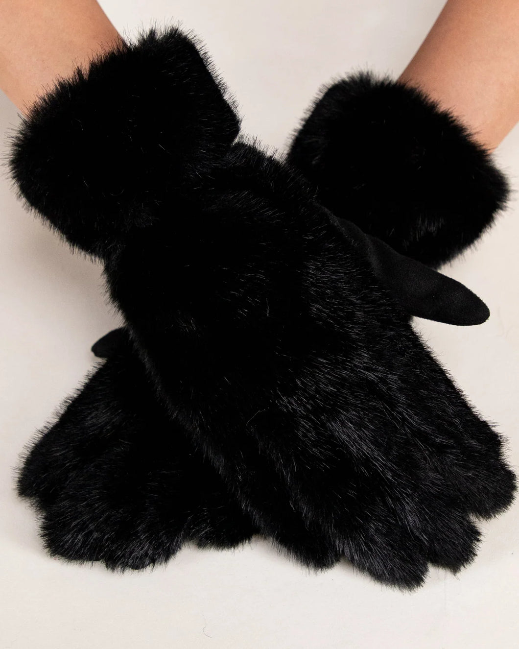 Fur the love of gloves