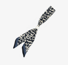 Pearl Slide Scarf Tie