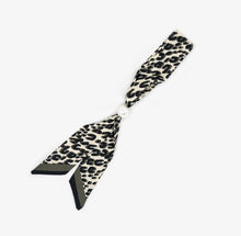 Pearl Slide Scarf Tie