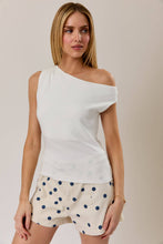 Effortless Edge Top